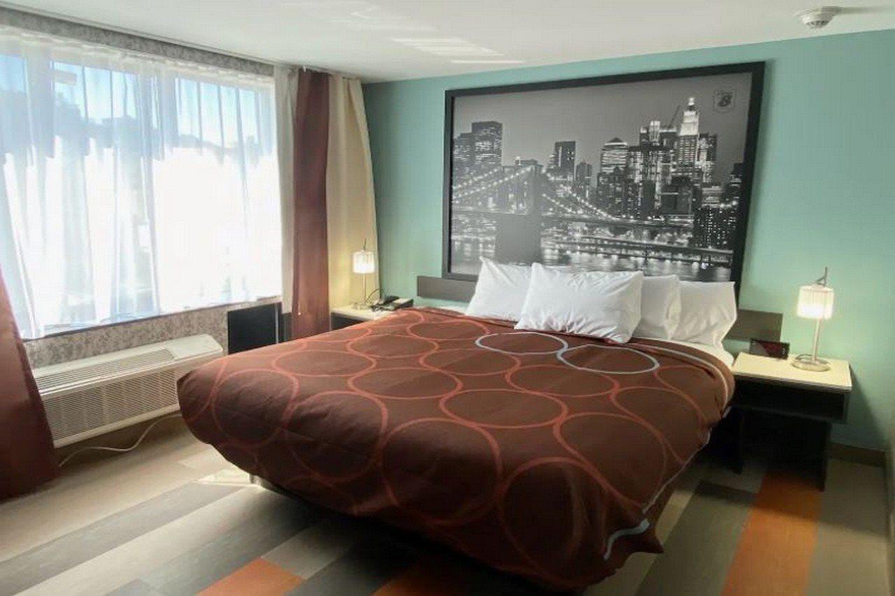Hotel Super 8 By Wyndham Brooklyn Williamsburg New York Exterior foto