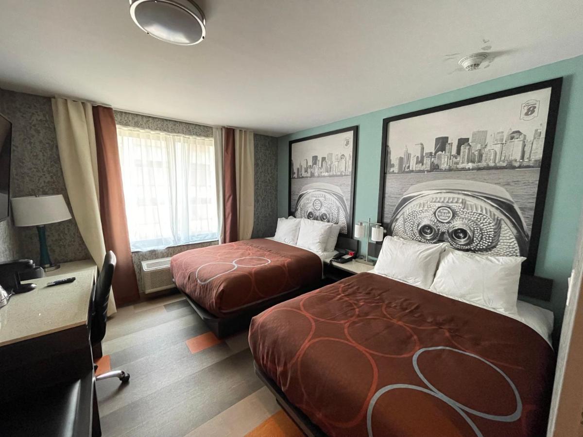 Hotel Super 8 By Wyndham Brooklyn Williamsburg New York Exterior foto